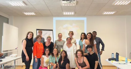 Frischgebackene Pflegehelfende SRK feiern ihre Zertifikate