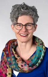 Porträtfoto von Monika Krebs