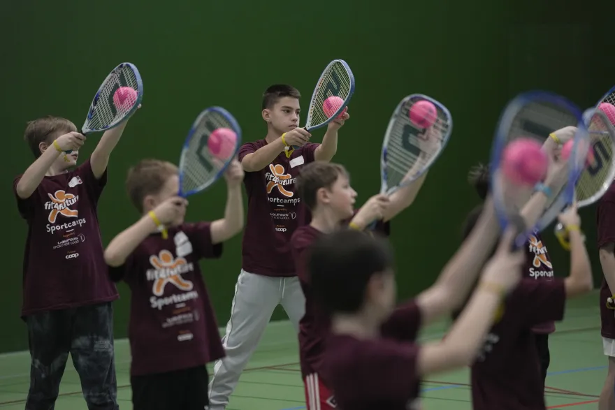Kinder beim Sport